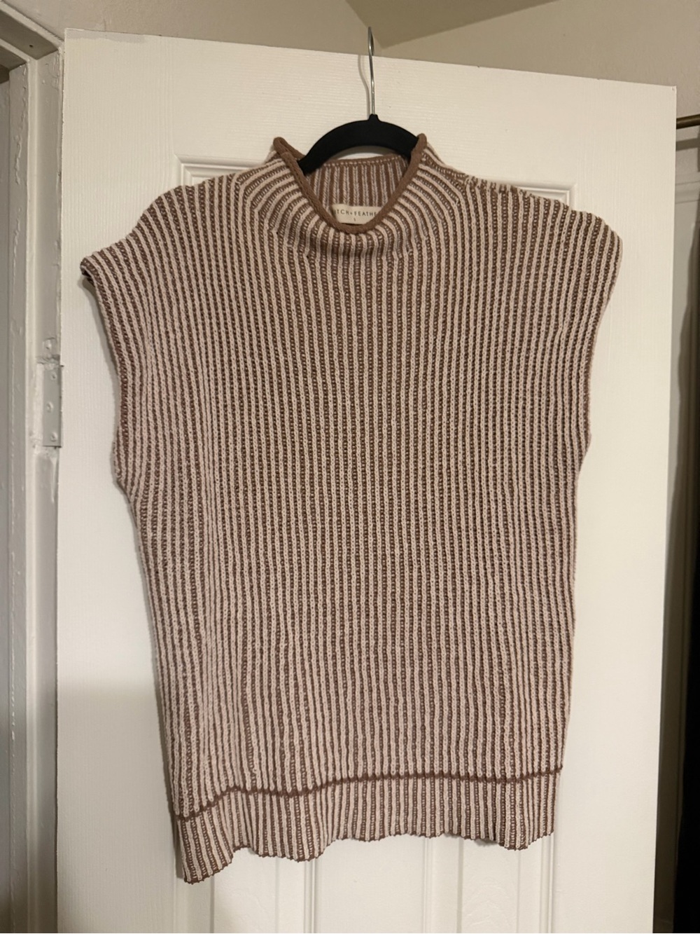 Ribbed Sleeveless Mock Neck Sweater - Beige/Brown